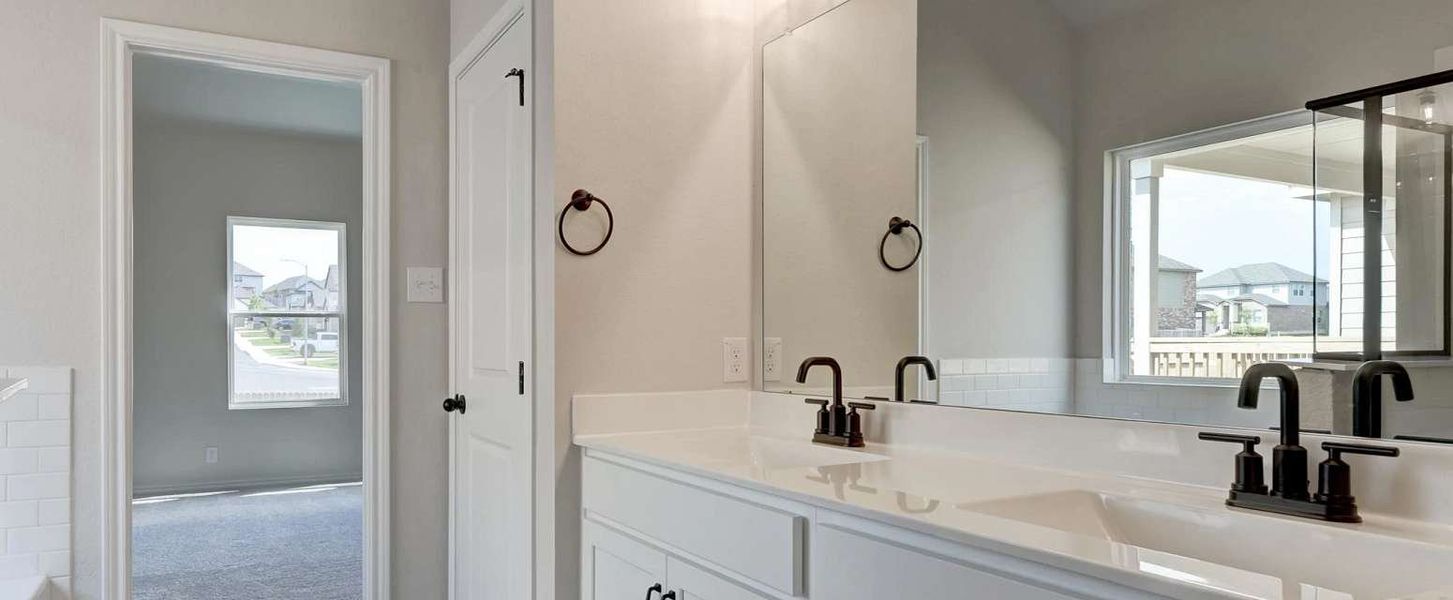 Representative furnished interior of a home built from the Sage by Ashton Woods in Arcadia Ridge, San Antonio (Image 5).