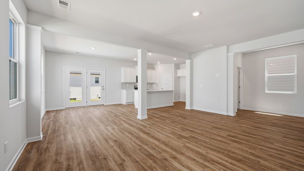 Spacious, unfurnished interior of a new home in Shoal Creek, Hampton (Image 17).