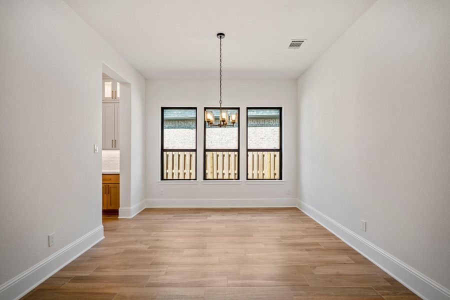 Spacious, unfurnished interior of a new home in Colton, Montgomery (Image 29).