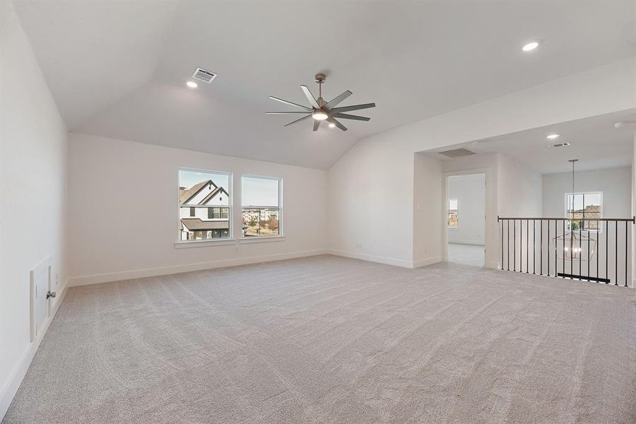 Spacious, unfurnished interior of a new home in Tavolo Park, Fort Worth (Image 29). Spacious, unfurnished interior of a new home in Tavolo Park, Fort Worth (Image 29).