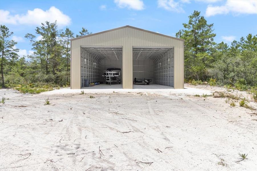 38 x 52 Metal Shop