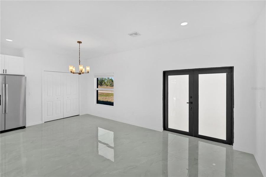 Spacious, unfurnished interior of a new home in , Punta Gorda (Image 36).