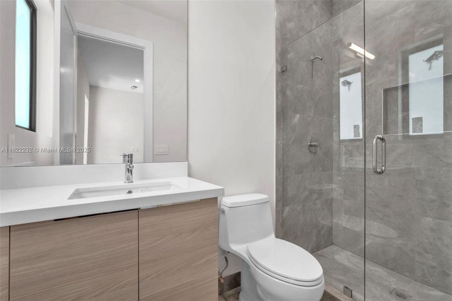 Furnished interior view inside a new home in , Hollywood (Image 19).