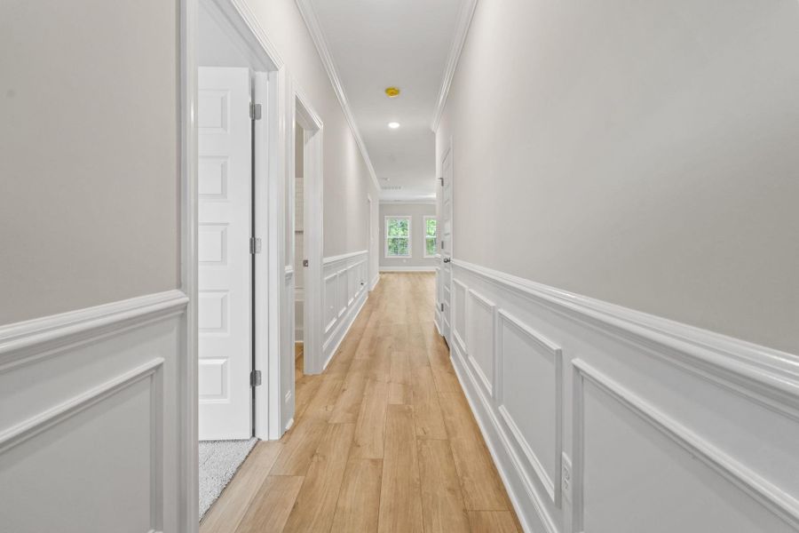 Spacious, unfurnished interior of a new home in White Oak Estates, Conway (Image 17).