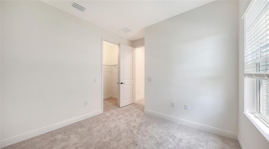 Spacious, unfurnished interior of a new home in Palmera, Venice (Image 28).