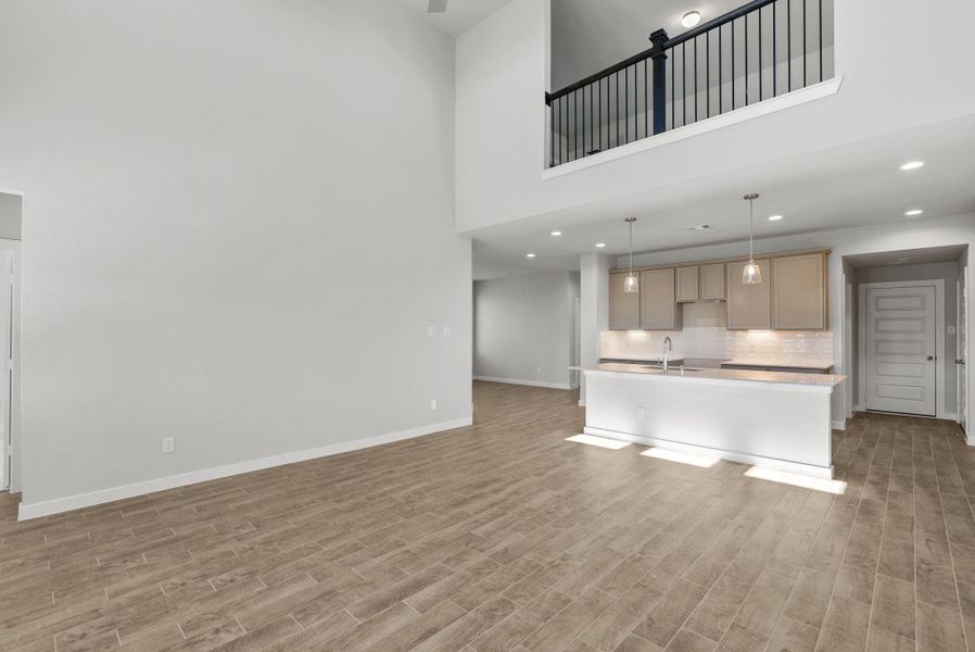 Spacious, unfurnished interior of a new home in Beacon Hill, Waller (Image 9).