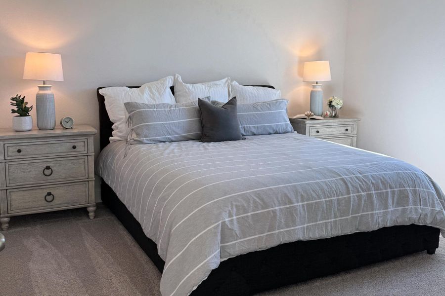 Furnished interior view inside a new home in Ridgeview, Clermont (Image 30).