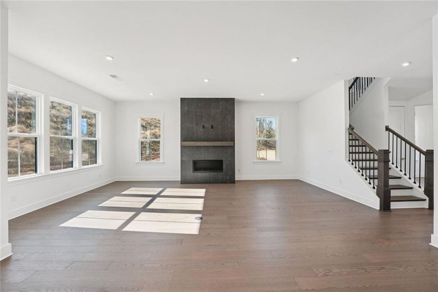 Spacious, unfurnished interior of a new home in Sterling Pointe, Cumming (Image 77).
