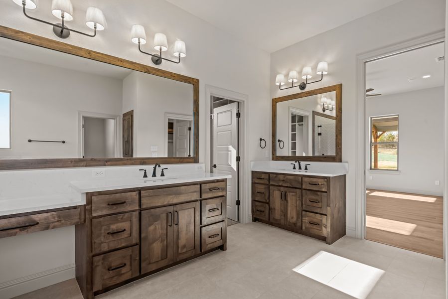 Furnished interior view inside a new home in Parker Meadows, Weatherford (Image 11).