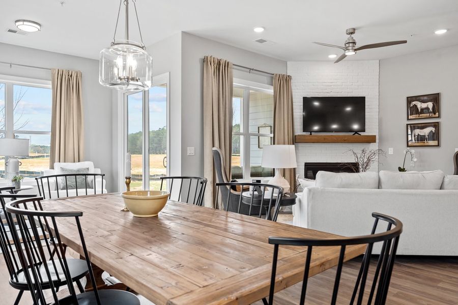 Representative furnished interior of a home built from the Venice by Brock Built in Brizo, Santa Rosa Beach (Image 27). Representative furnished interior of a home built from the Venice by Brock Built in Brizo, Santa Rosa Beach (Image 27).