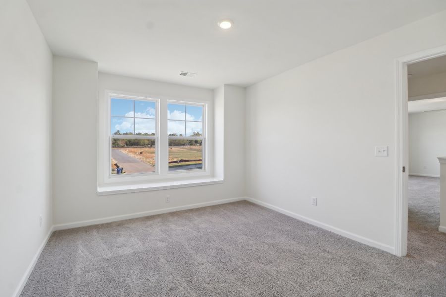 Spacious, unfurnished interior of a new home in Portrait Hills, Aiken (Image 23).