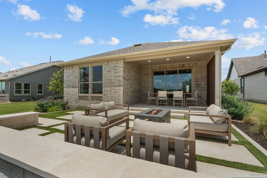 Exterior details and patio area of a home in Del Webb New Braunfels at Veramendi, New Braunfels (Image 3).