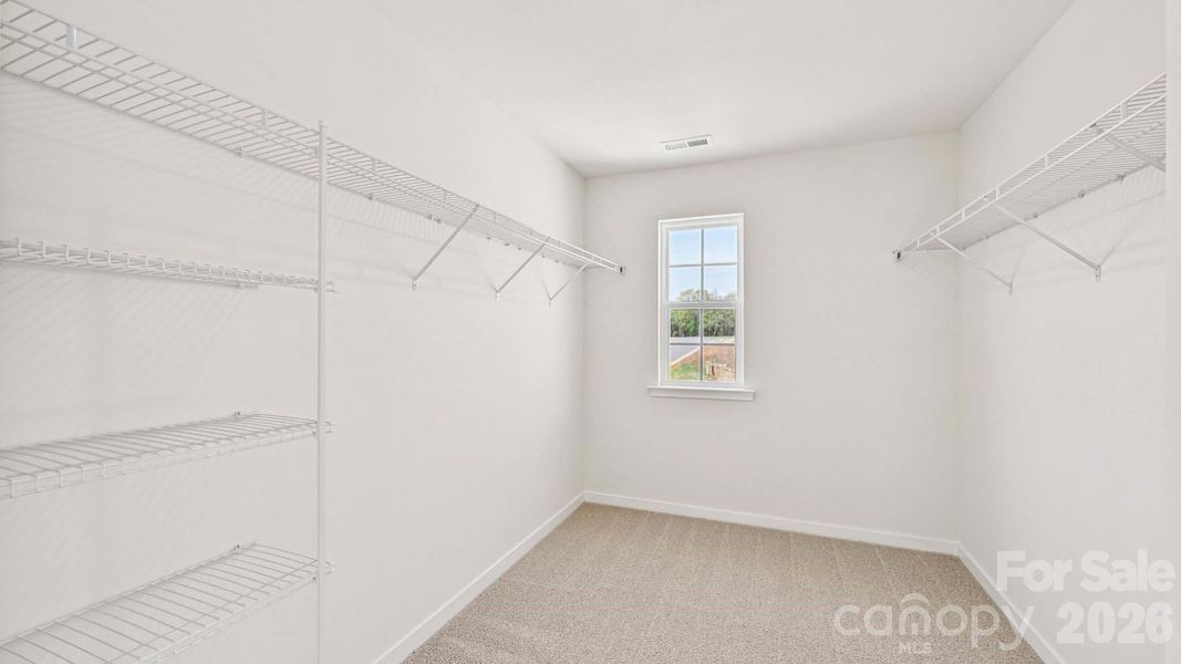 Spacious, unfurnished interior of a new home in Clark Creek Landing, Lincolnton (Image 13).