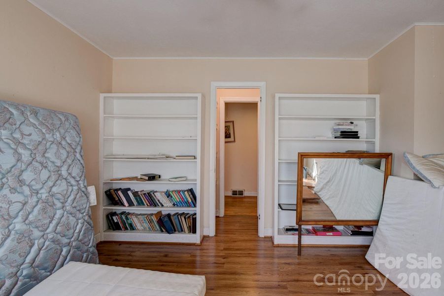 Furnished interior view inside a new home in , Pageland (Image 14).