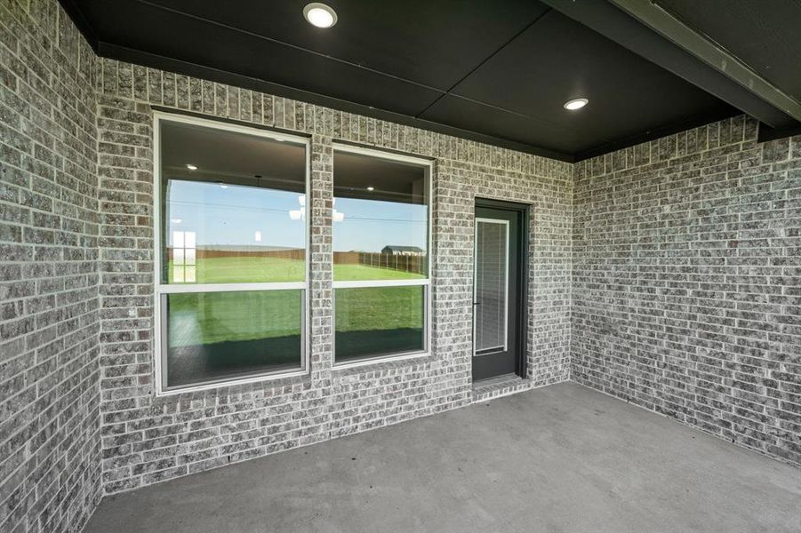 108 Red Fox- Patio-1