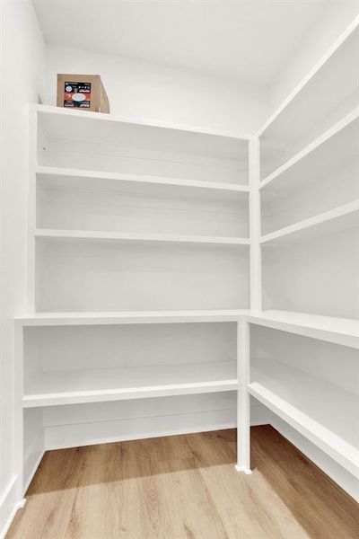 Spacious, unfurnished interior of a new home in , Tyler (Image 20).