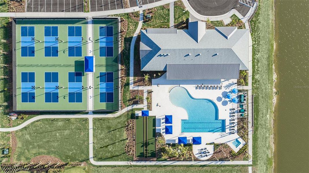 Community amenities in Woodland Preserve, Parrish (Image 64).