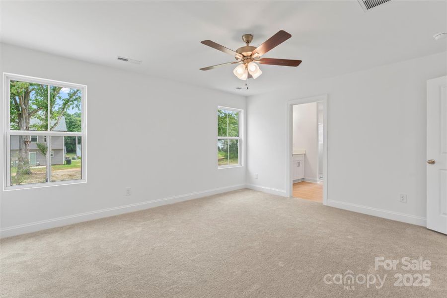 Spacious, unfurnished interior of a new home in , Kannapolis (Image 25).