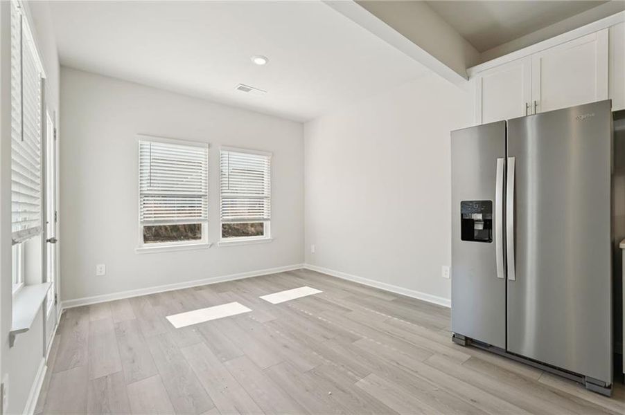 Spacious, unfurnished interior of a new home in Hawthorne Station, College Park (Image 42).