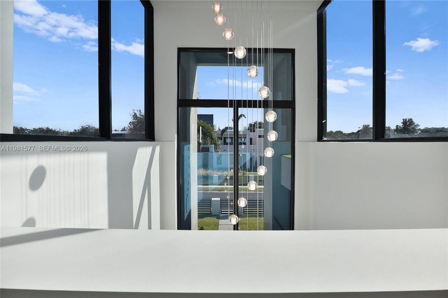 Exterior details and patio area of a home in , Davie (Image 36).