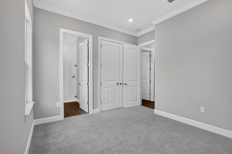 Spacious, unfurnished interior of a new home in Center Lake Ranch Community Group Page, St. Cloud (Image 40).