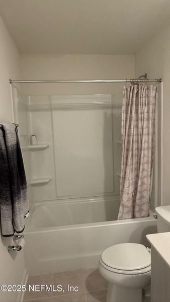 Furnished interior view inside a new home in , Jacksonville (Image 6).