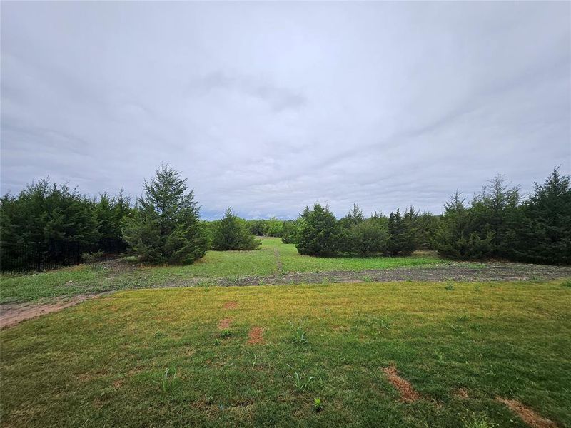 Natural landscape and outdoor views near Trails of Trenton in Trenton (Image 29). Natural landscape and outdoor views near Trails of Trenton in Trenton (Image 29).