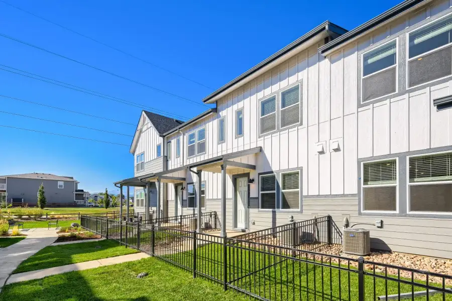 New Home in Longmont, CO.  - Slide 4