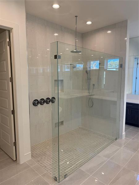 Master Bathroom - Shower with Rainfall, 2 showerheads and a Handheld
