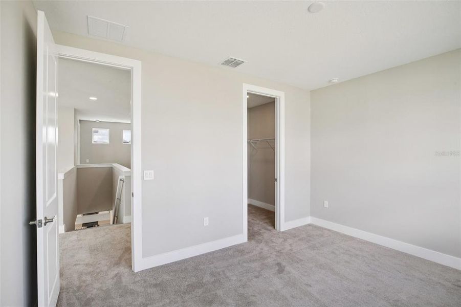 Spacious, unfurnished interior of a new home in Lagoon Residences at Epperson, Wesley Chapel (Image 35).