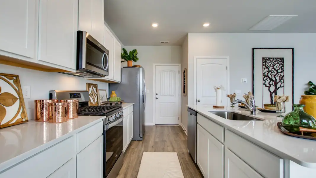Furnished interior view inside a new home in Walnut Ridge, Lebanon (Image 14).