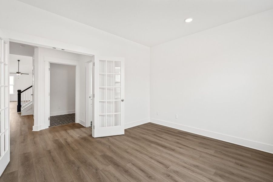 Spacious, unfurnished interior of a new home in Woods Crossing, Gallatin (Image 51).