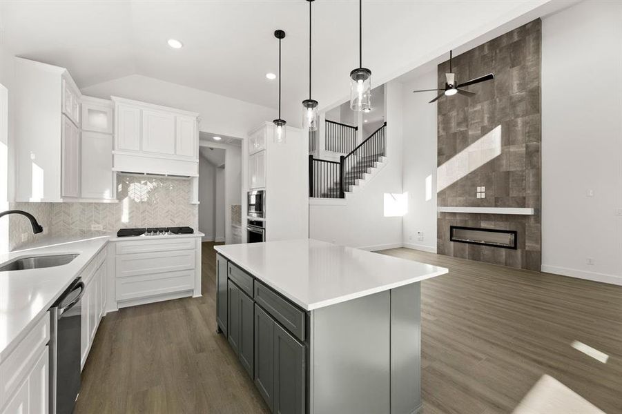 Furnished interior view inside a new home in Edgewood Creek, Celina (Image 11).