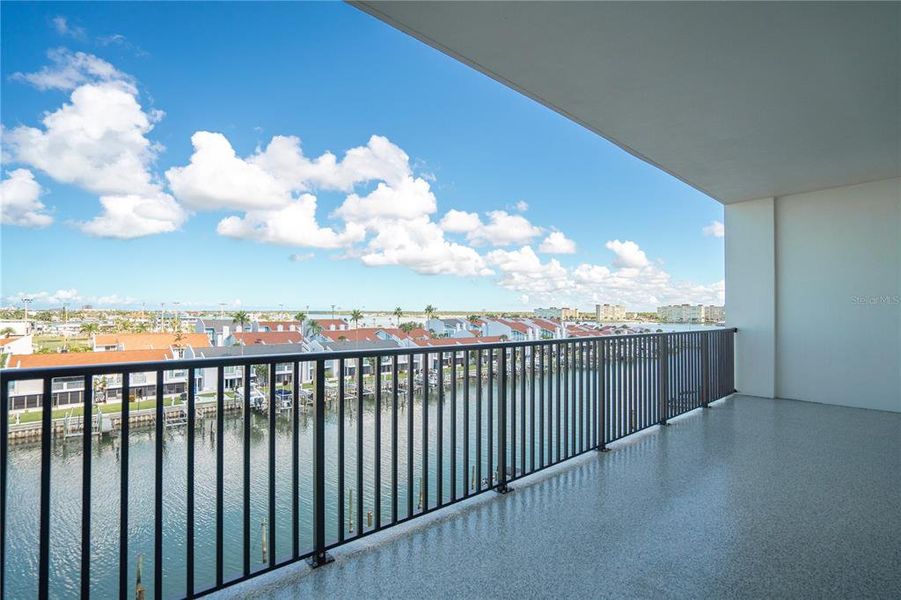 Image 69 of a home in .