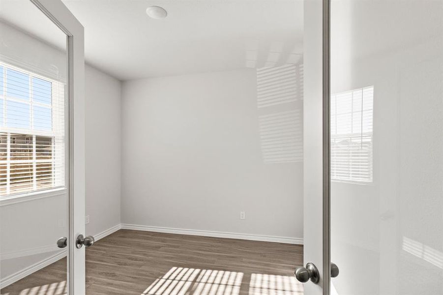 Spacious, unfurnished interior of a new home in Retreat at Fossil Creek, Fort Worth (Image 23). Spacious, unfurnished interior of a new home in Retreat at Fossil Creek, Fort Worth (Image 23).