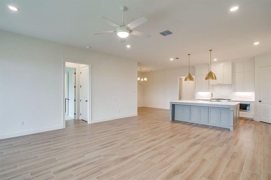 Spacious, unfurnished interior of a new home in , Benbrook (Image 28).