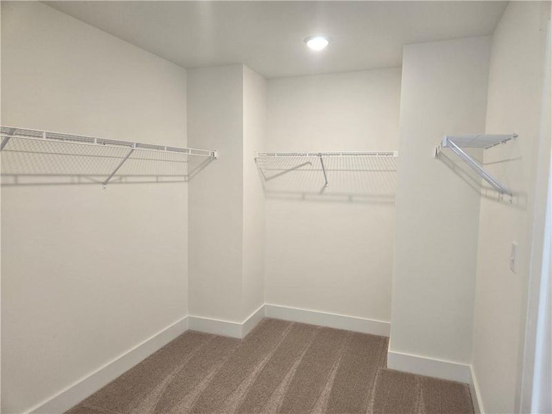 Spacious, unfurnished interior of a new home in Twin Lakes, Hoschton (Image 24). Spacious, unfurnished interior of a new home in Twin Lakes, Hoschton (Image 24).