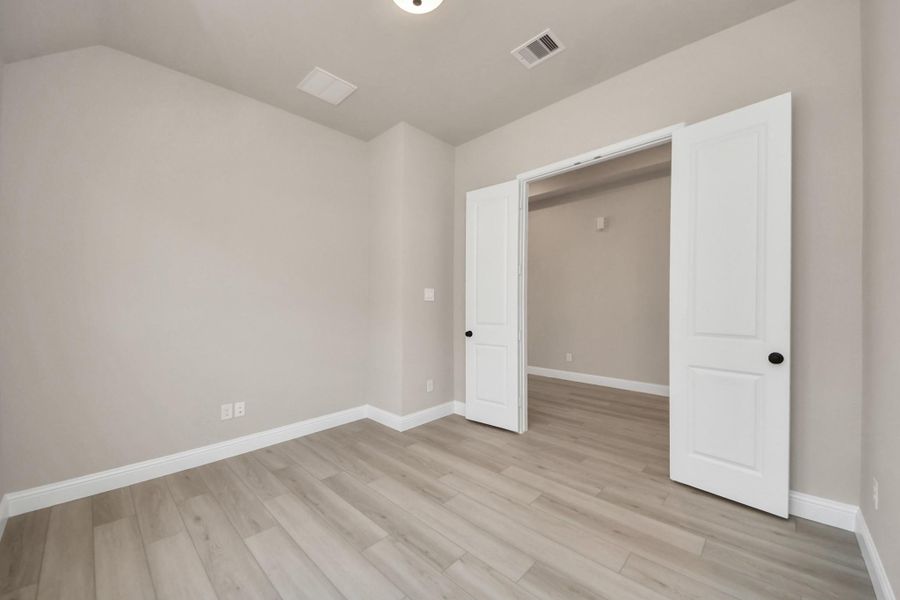 Spacious, unfurnished interior of a new home in Bridgeland: Heritage Collection, Cypress (Image 35). Spacious, unfurnished interior of a new home in Bridgeland: Heritage Collection, Cypress (Image 35).