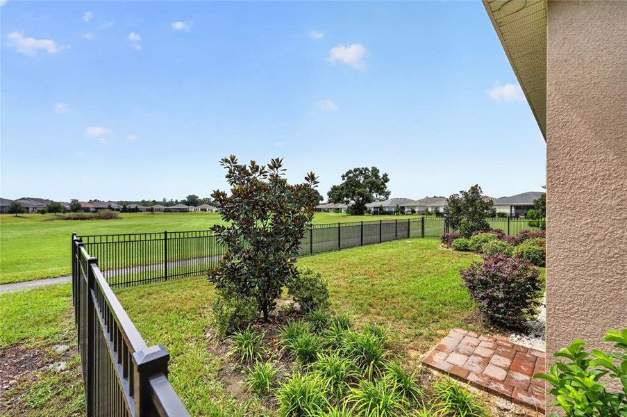 Exterior details and patio area of a home in , Ocala (Image 34).