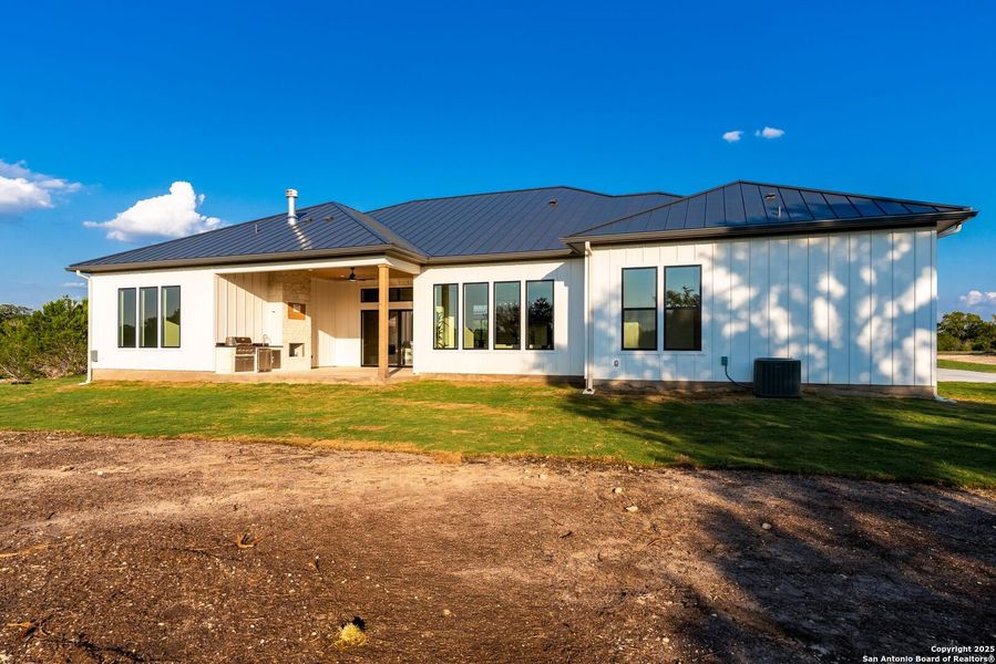 Exterior details and patio area of a home in , Bandera (Image 32).
