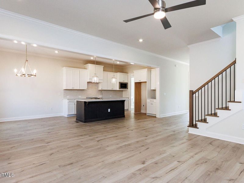 013-1280x960-living-room