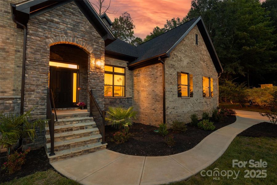 Image 38 of a home in .