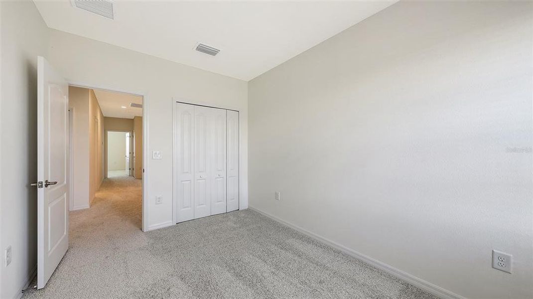 Spacious, unfurnished interior of a new home in Palm Grove, Bradenton (Image 22).
