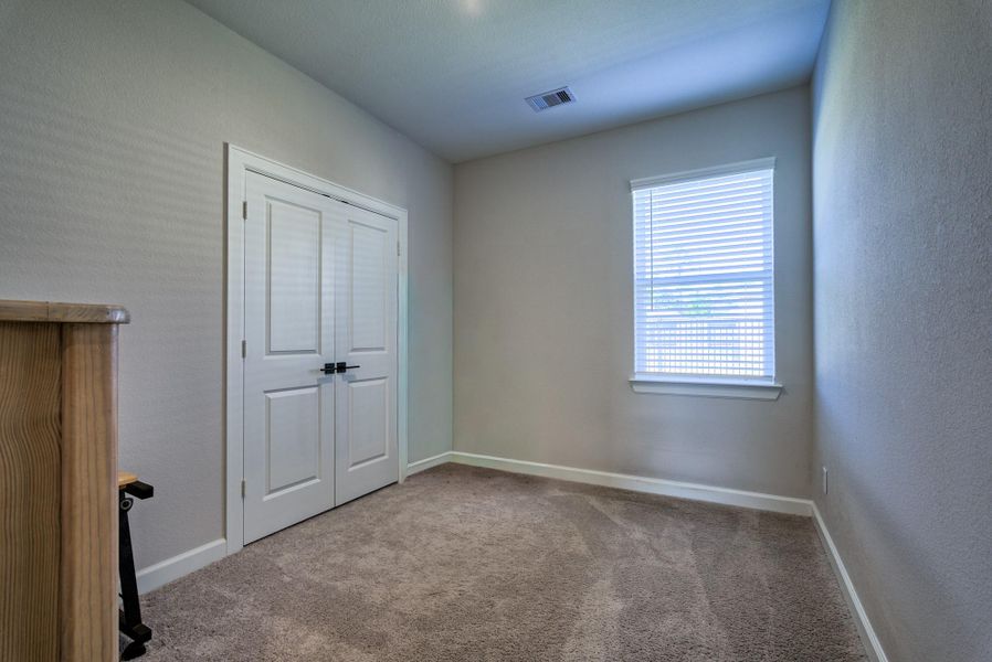 Spacious, unfurnished interior of a new home in Wedgewood Forest, Conroe (Image 20). Spacious, unfurnished interior of a new home in Wedgewood Forest, Conroe (Image 20).