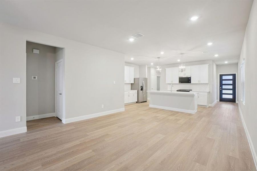 Spacious, unfurnished interior of a new home in Parks at Foster Crossing - Spring Series, Anna (Image 19).