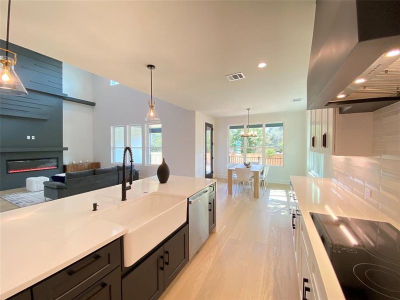 Kitchen to Dining Area