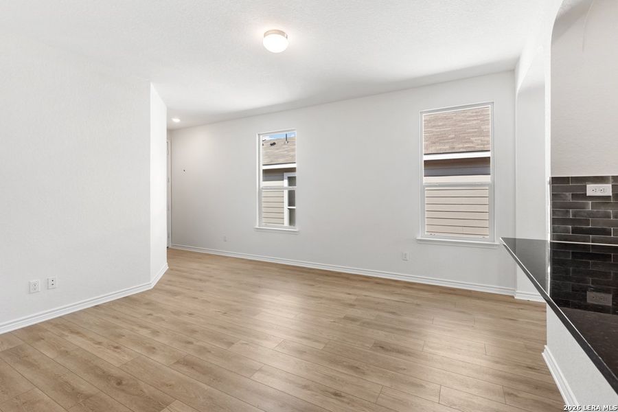 Spacious, unfurnished interior of a new home in Knox Ridge, Converse (Image 22).