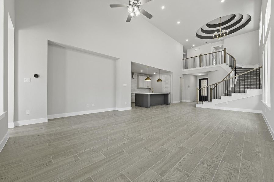 Spacious, unfurnished interior of a new home in The Trails, New Caney (Image 17).