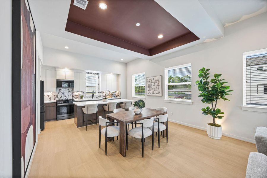 Dining, Kitchen