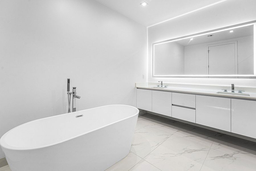 019-220LakeShoreDrive-1613-LakePark-FL-3